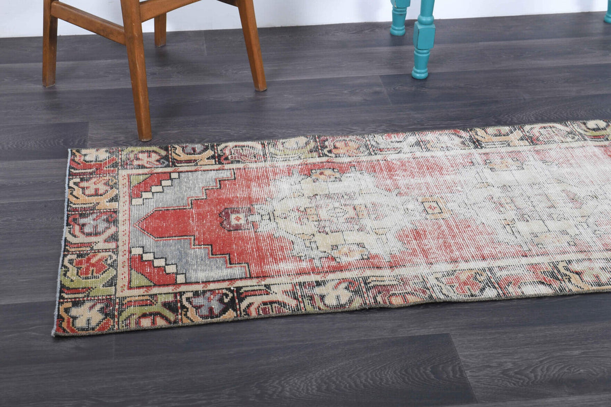 El yapımı vintage yolluk 74x264 cm soyut desenli yün - kenar ve saçak detayı