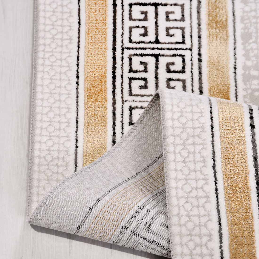 Gri ve Hardal Çerçeveli Modern Yunan Anahtarı Deseni Halı
