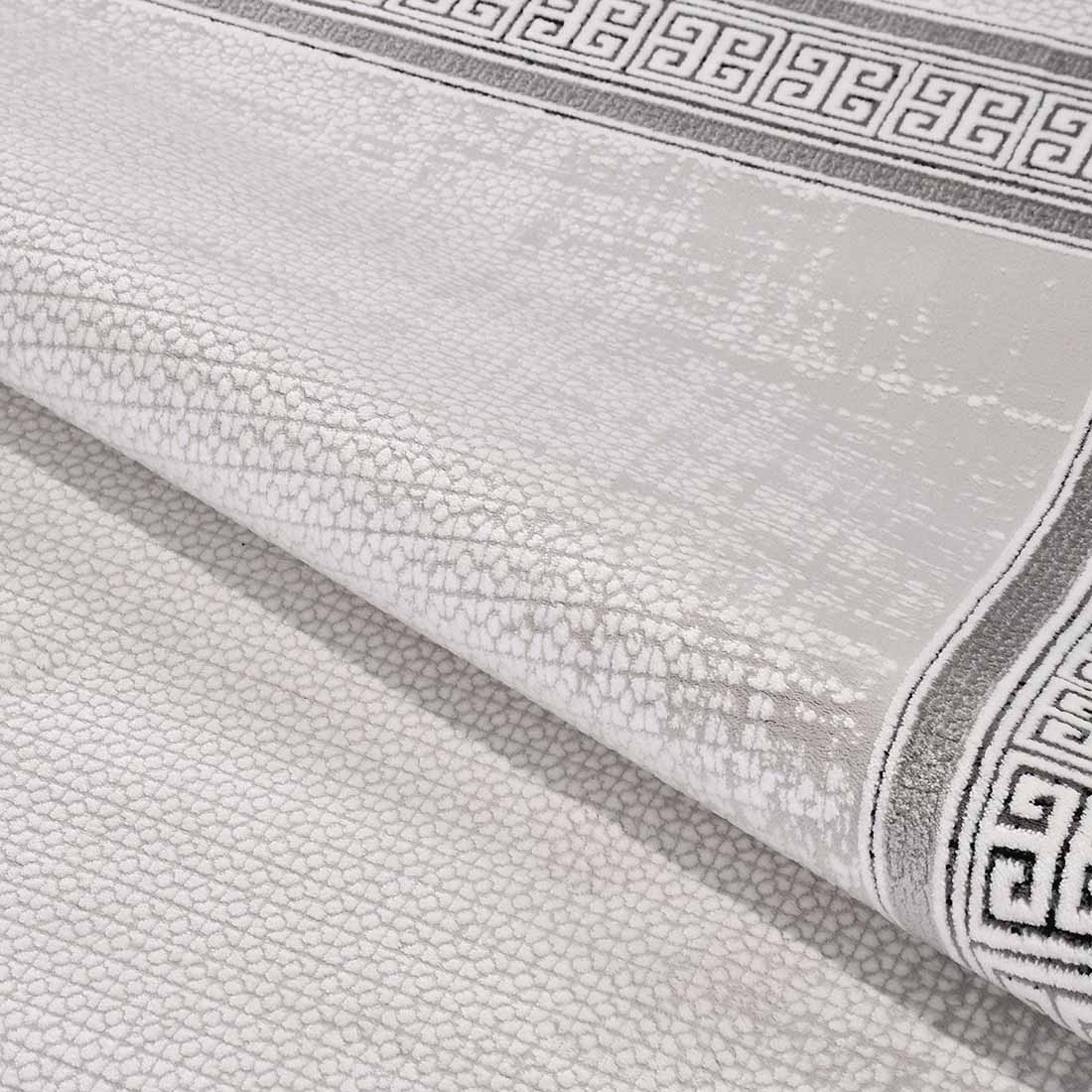 Gri Çerçeveli Yunan Anahtarı Desenli Modern Halı
