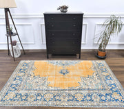 1970'lerden Anadolu kökenli oryantal desenli el dokuma vintage halı, 140x212 cm