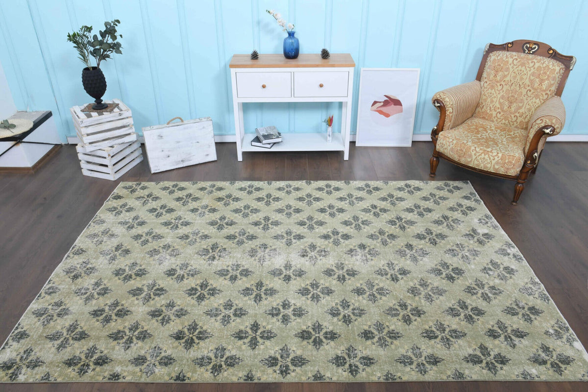 Vintage Hereke Floral Area Rug