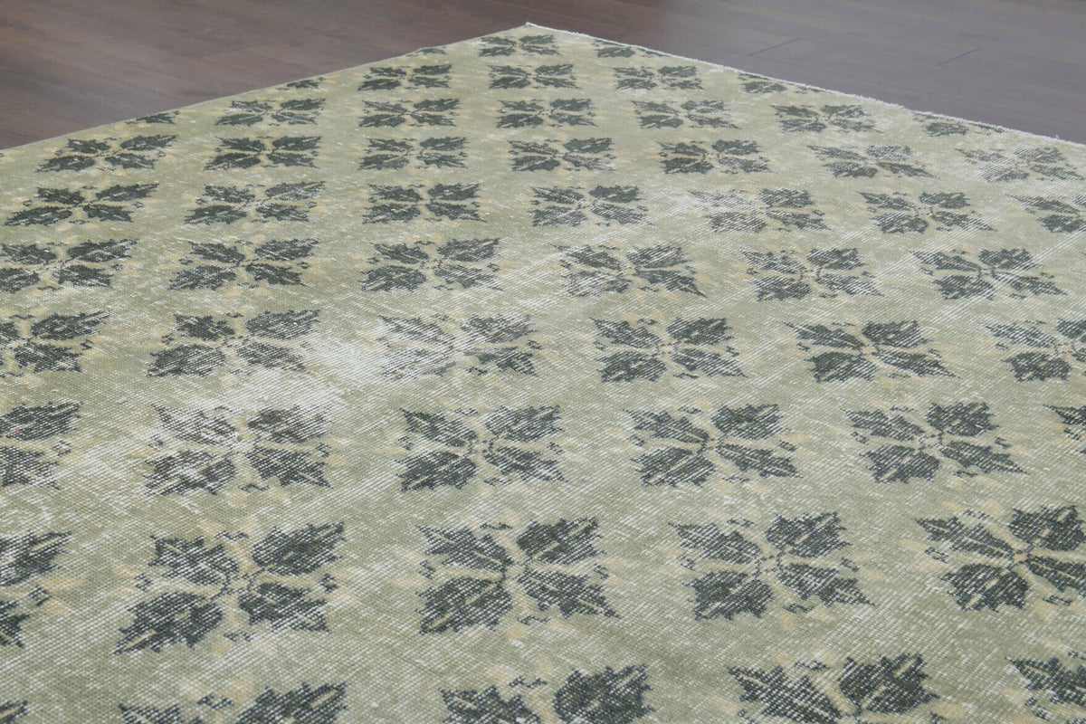 Vintage Hereke Floral Area Rug