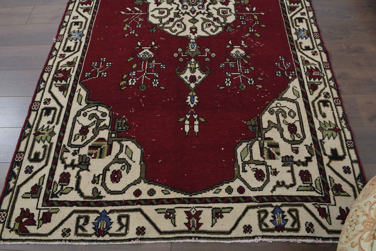 Oriental Vibrant Vintage Oushak Area Rug