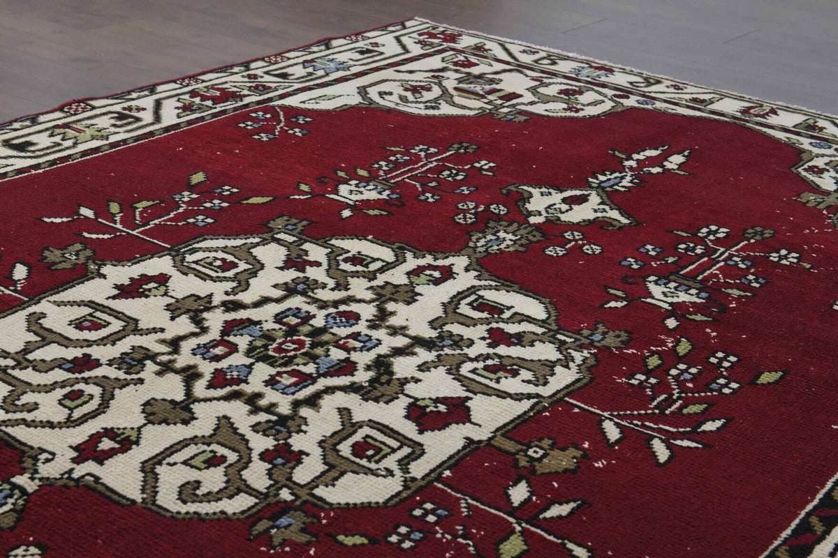 Oriental Vibrant Vintage Oushak Area Rug