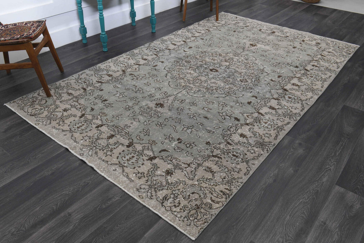 El yapımı vintage halı 152x274 cm çiçek desenli desenli yün - yakın çekim doku detayı