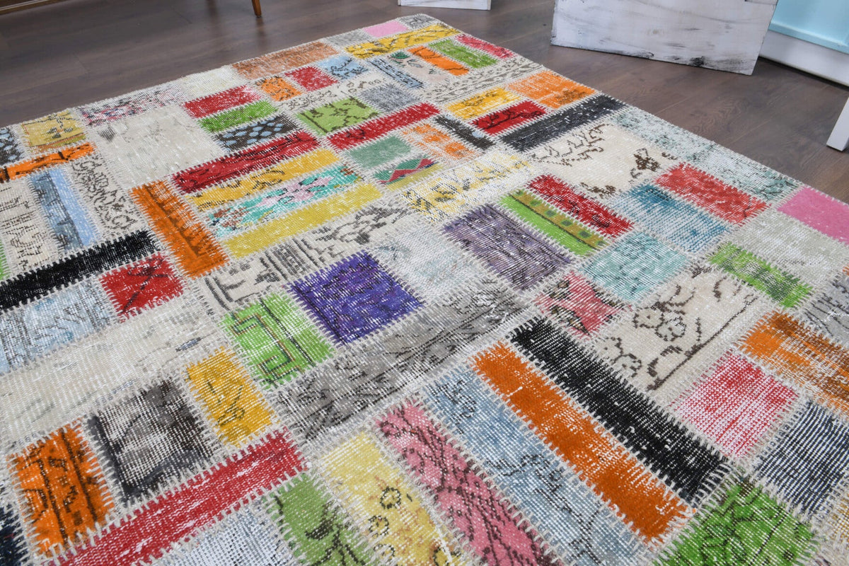 El yapımı vintage halı 249x353 cm tribal desenli yün - mekan görünümü
