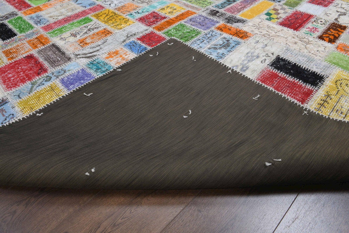 El yapımı vintage halı 249x353 cm tribal desenli yün - açık alan görünümü