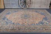 1970'lerden Batı İran Bölgesi kökenli oryantal desenli el dokuma vintage halı, 295x365 cm