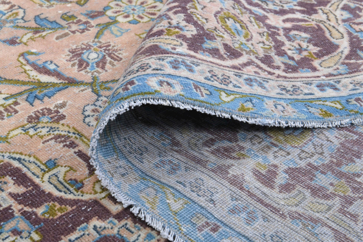 El yapımı vintage halı 287x411 cm oryantal desenli yün - ışık altında renk detayı