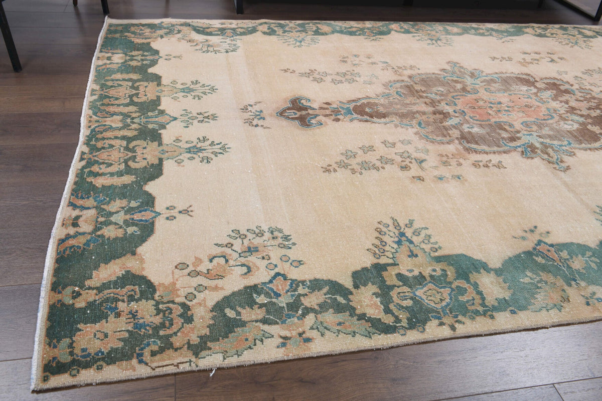 El yapımı vintage halı 183x274 cm madalyonlu desenli yün - desen detayı