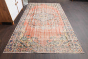 1970'lerden Anadolu kökenli oryantal desenli el dokuma vintage halı, 146x250 cm