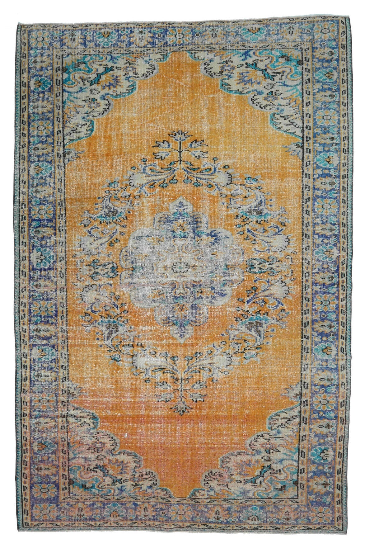 El yapımı vintage halı 183x274 cm oryantal desenli yün - açık alan görünümü