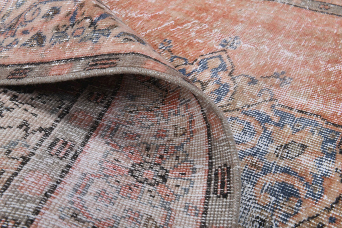 Vintage Area Oushak Rug
