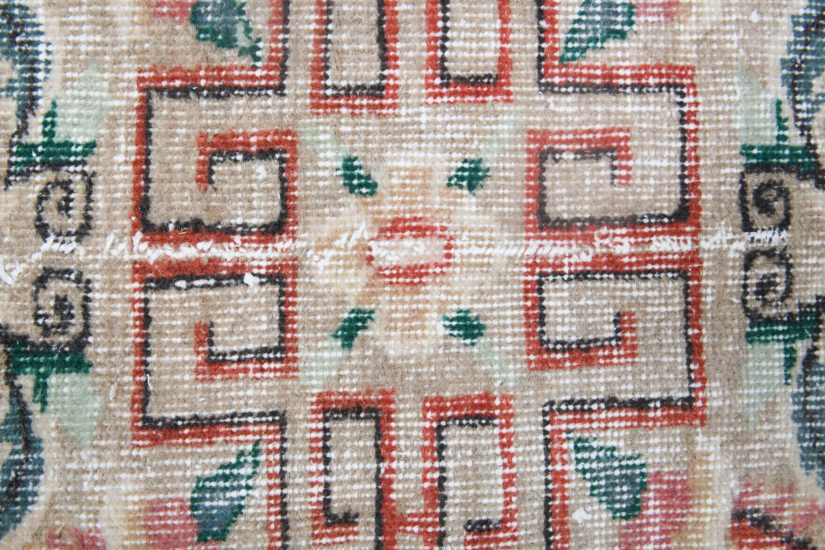 Oriental Vintage Oushak Area Rug
