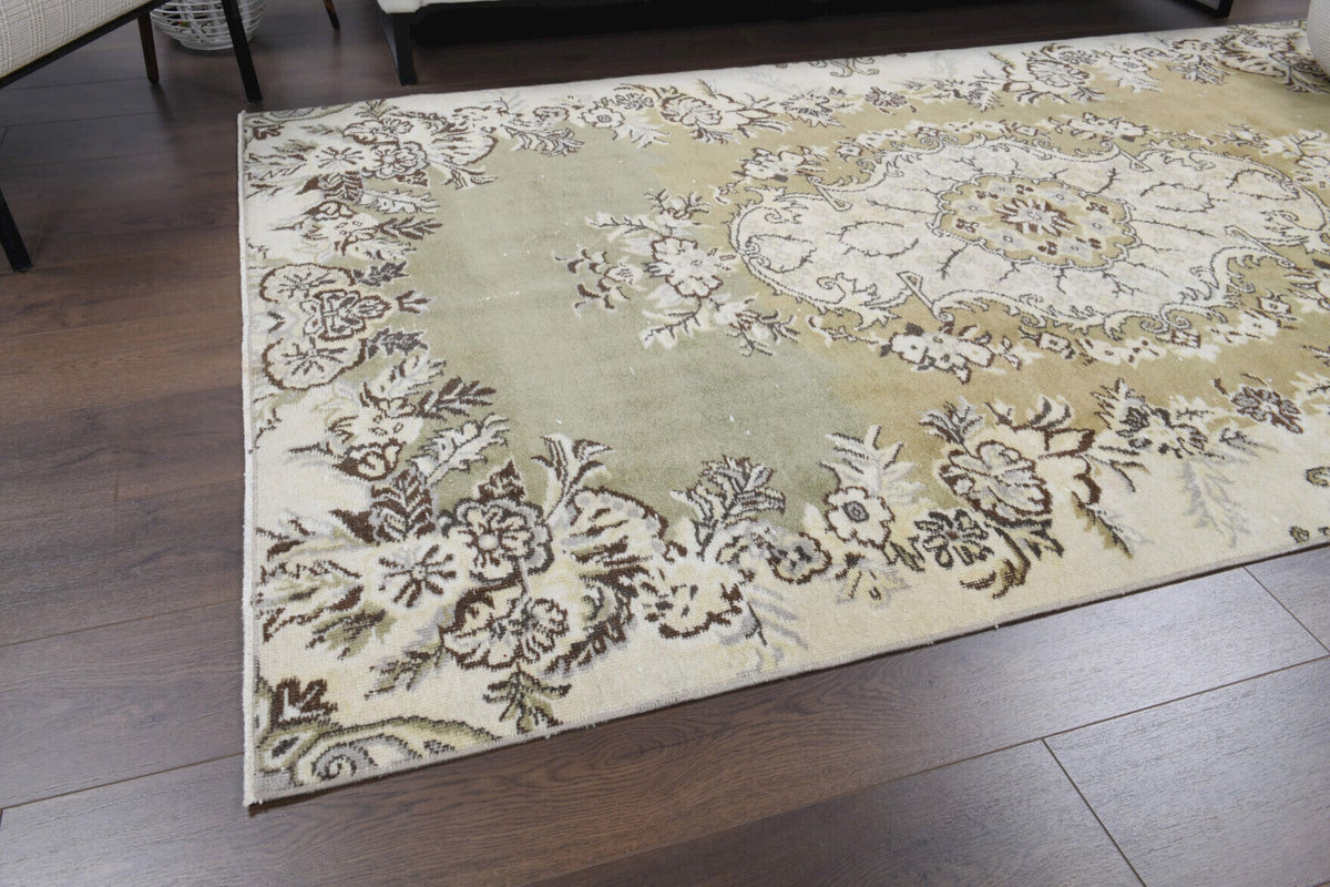 Oriental Vintage Area Rug