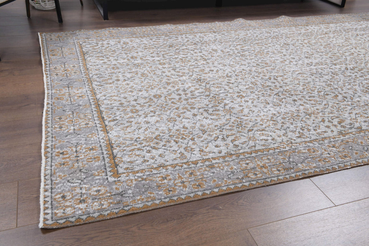 Vintage Mystic Area Hereke Rug