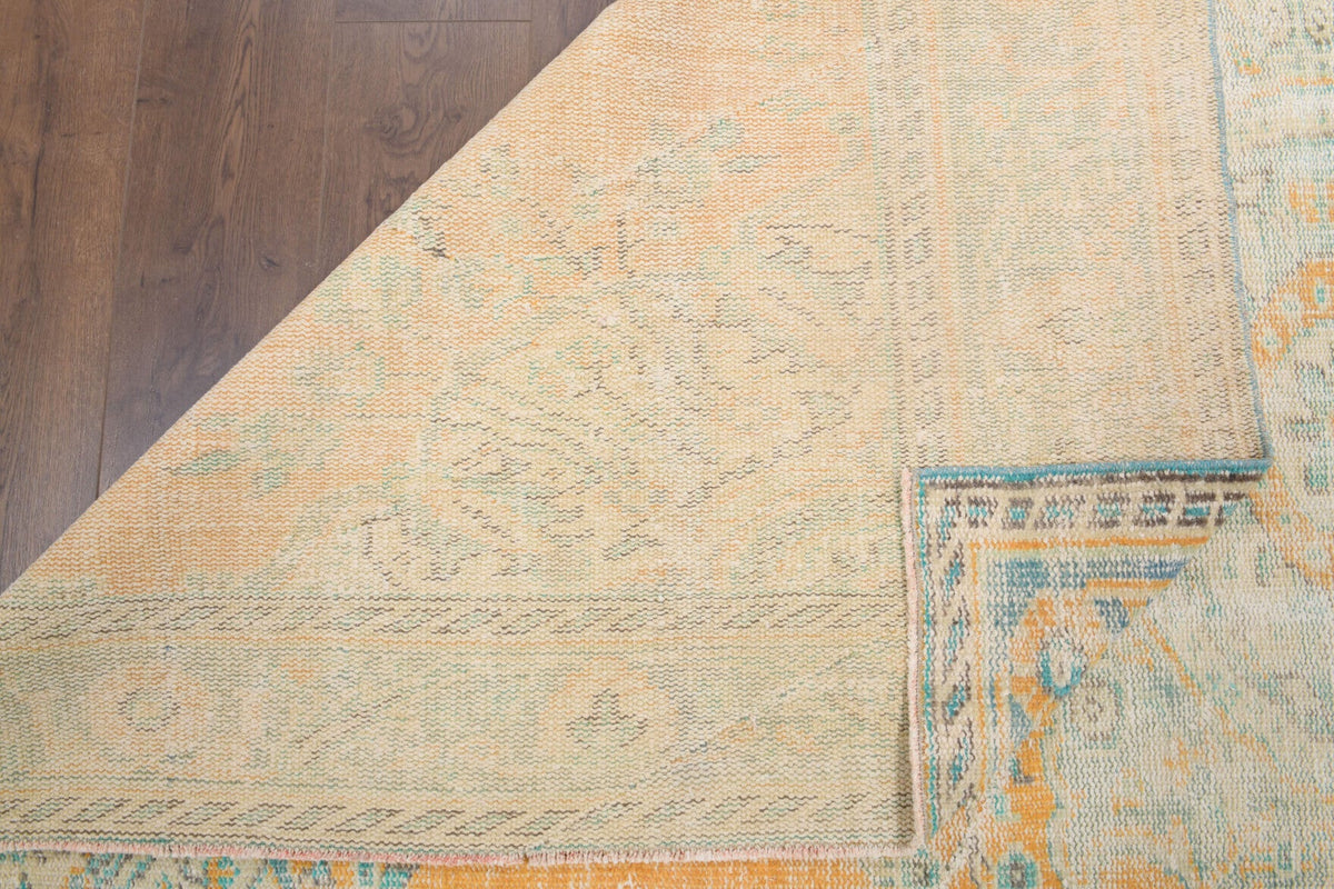 El yapımı vintage halı 183x274 cm oryantal desenli yün - mekan görünümü