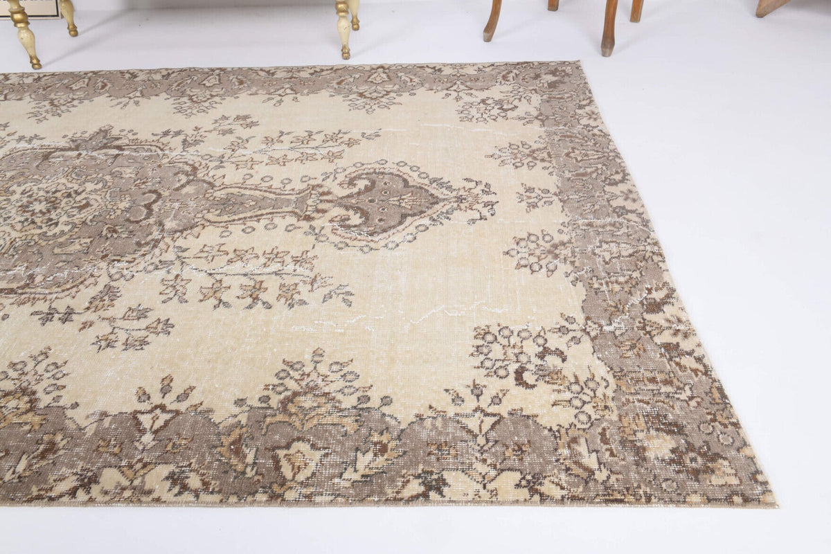 Vintage Nomadic Oushak Area Rug
