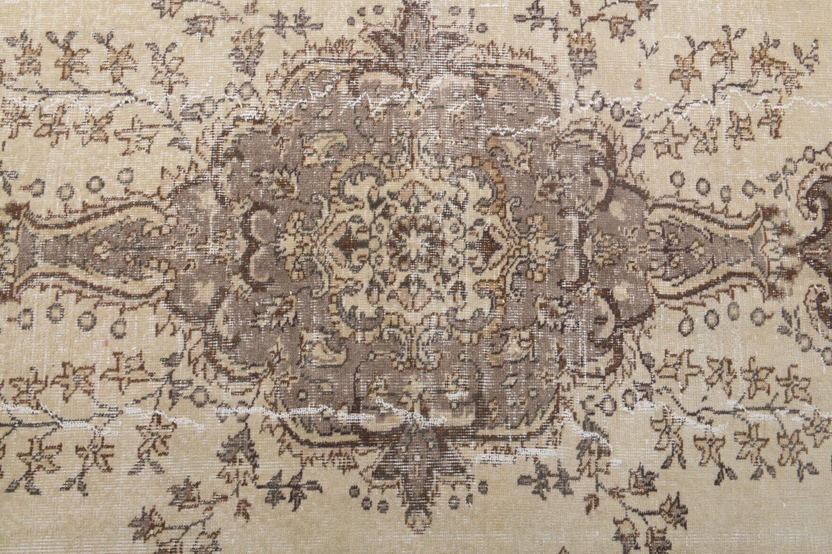 Vintage Nomadic Oushak Area Rug