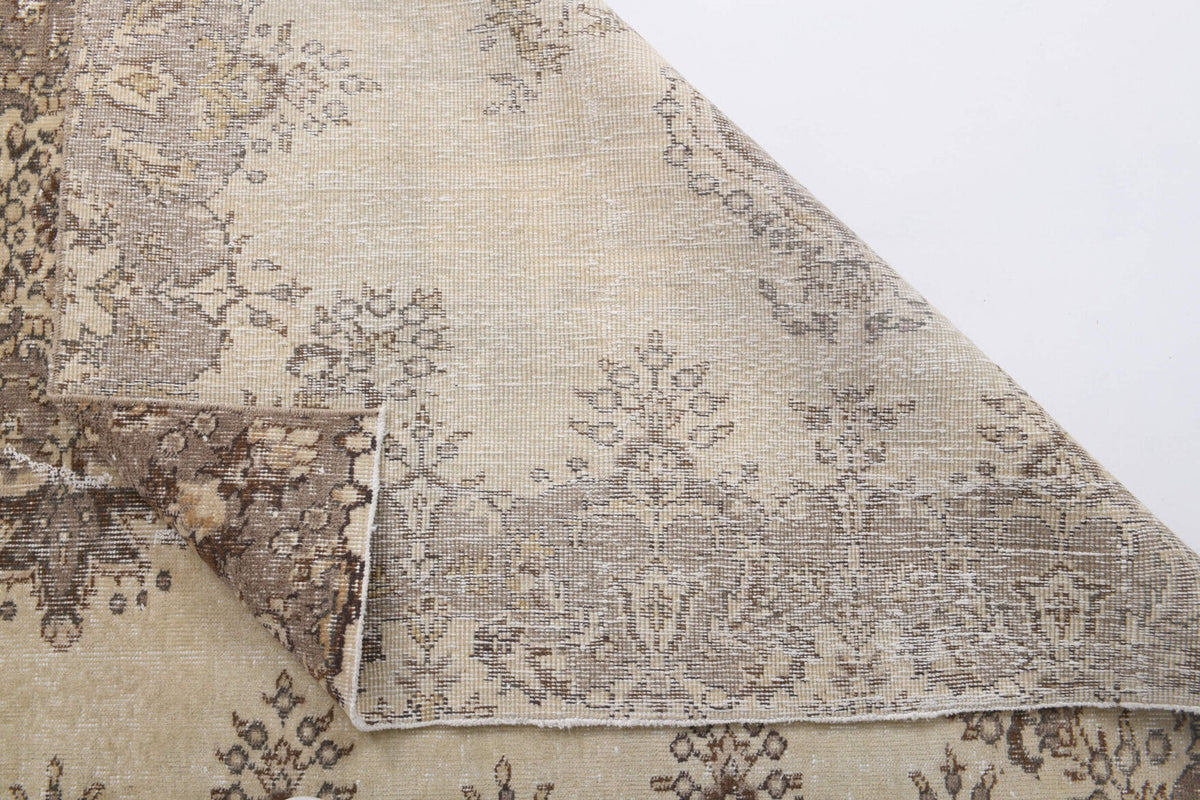 Vintage Nomadic Oushak Area Rug