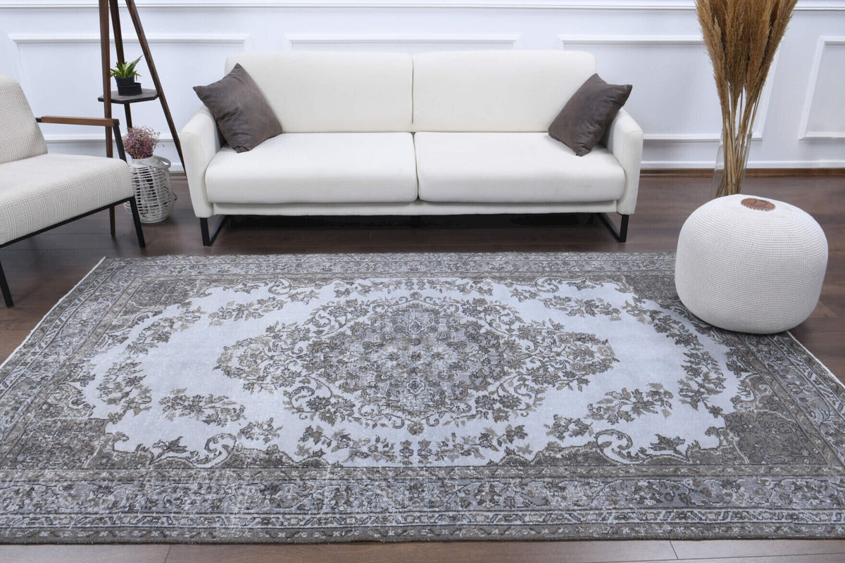 Turkish Vintage Oriental Area Anatolian Rug