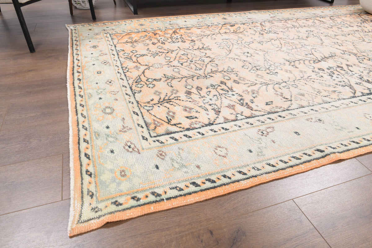 Vintage Hereke Floral Area Rug