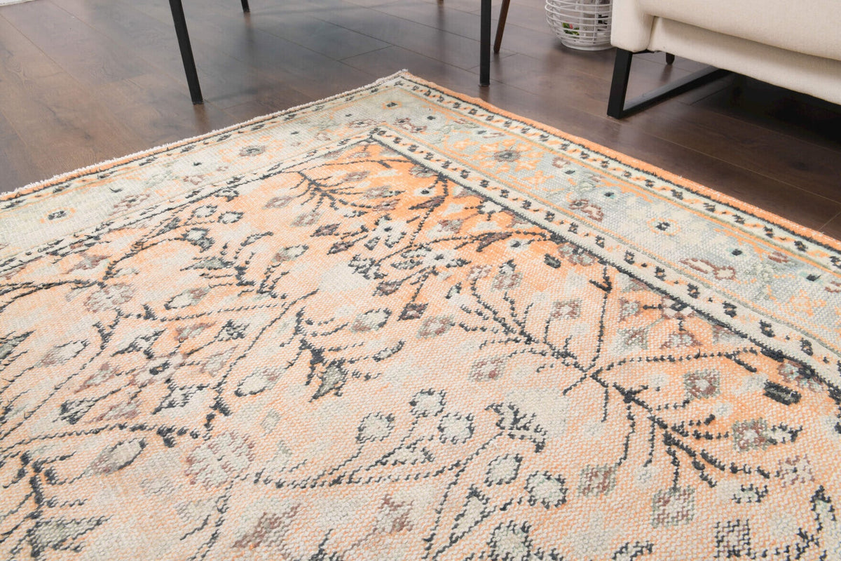 Vintage Hereke Floral Area Rug