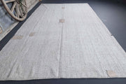 1960'lardan Anadolu kökenli düz zeminli el dokuma vintage kilim, 230x295 cm