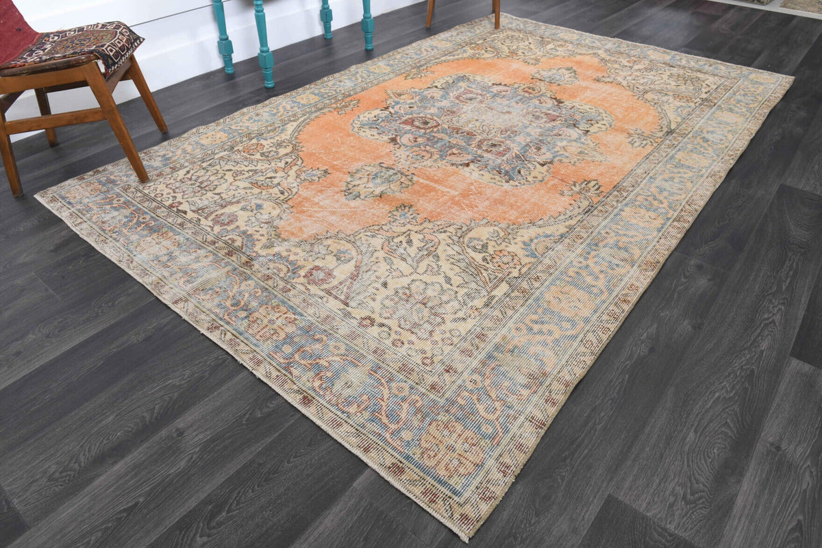 El yapımı vintage halı 183x274 cm oryantal desenli yün - yakın çekim doku detayı