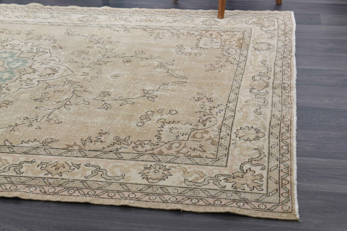 El yapımı vintage halı 196x300 cm oryantal desenli yün - mekan görünümü