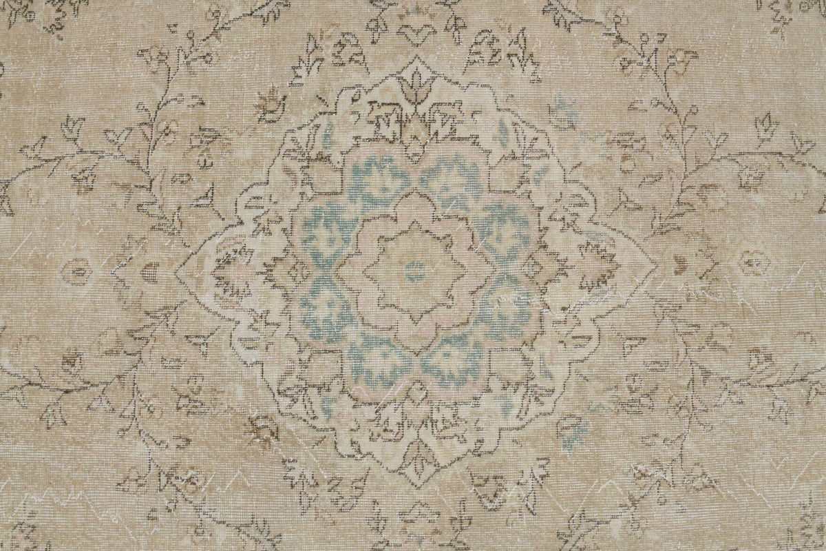 El yapımı vintage halı 196x300 cm oryantal desenli yün - açık alan görünümü
