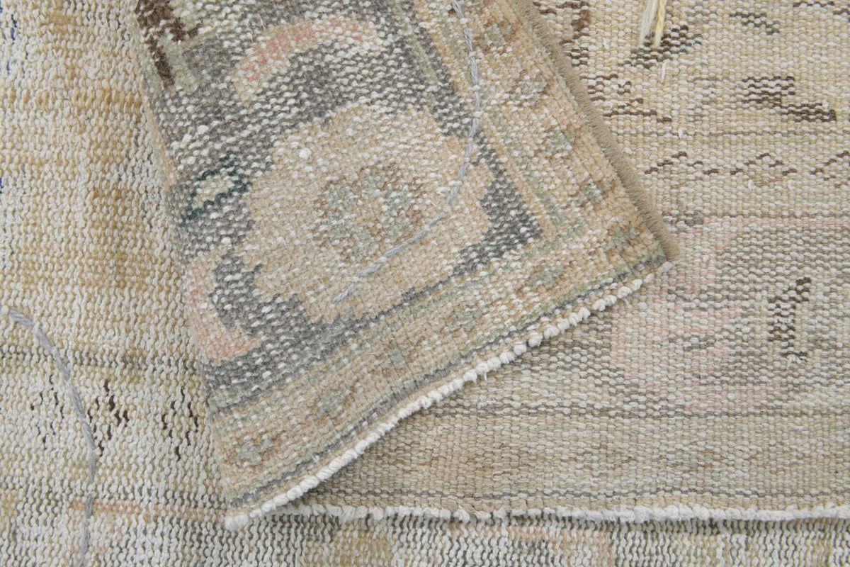 Designer&prime;s Choice - Vintage Area Anatolian Carpet