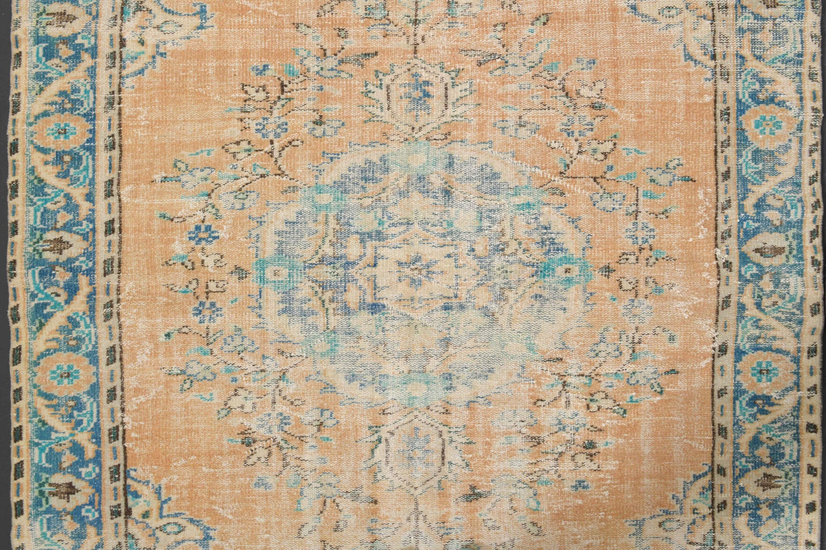 6x9 Vintage Area Anatolian Rug