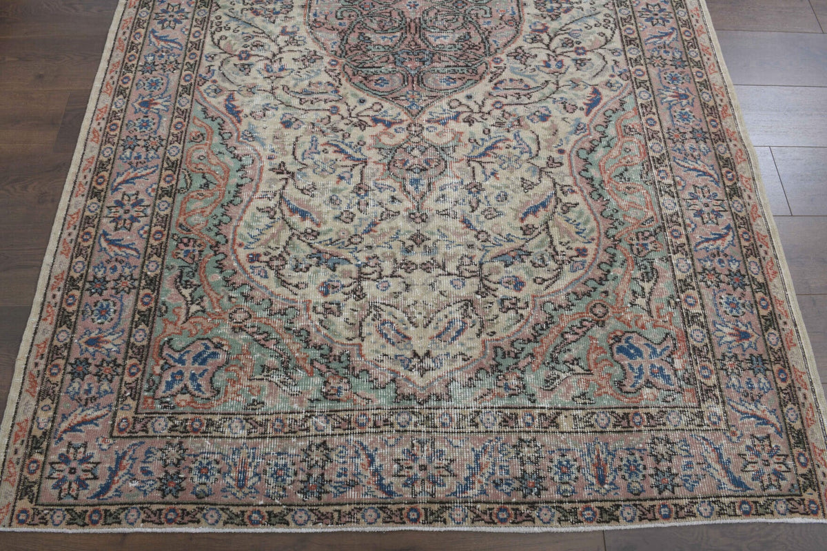 Eastern Hereke Carpet - 1960s -