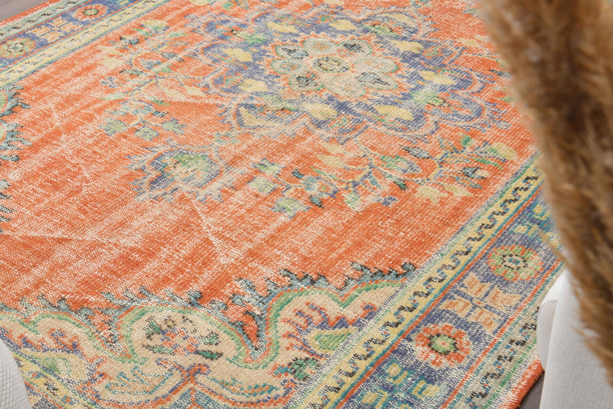 El yapımı vintage halı 183x274 cm oryantal desenli yün - yakın çekim doku detayı