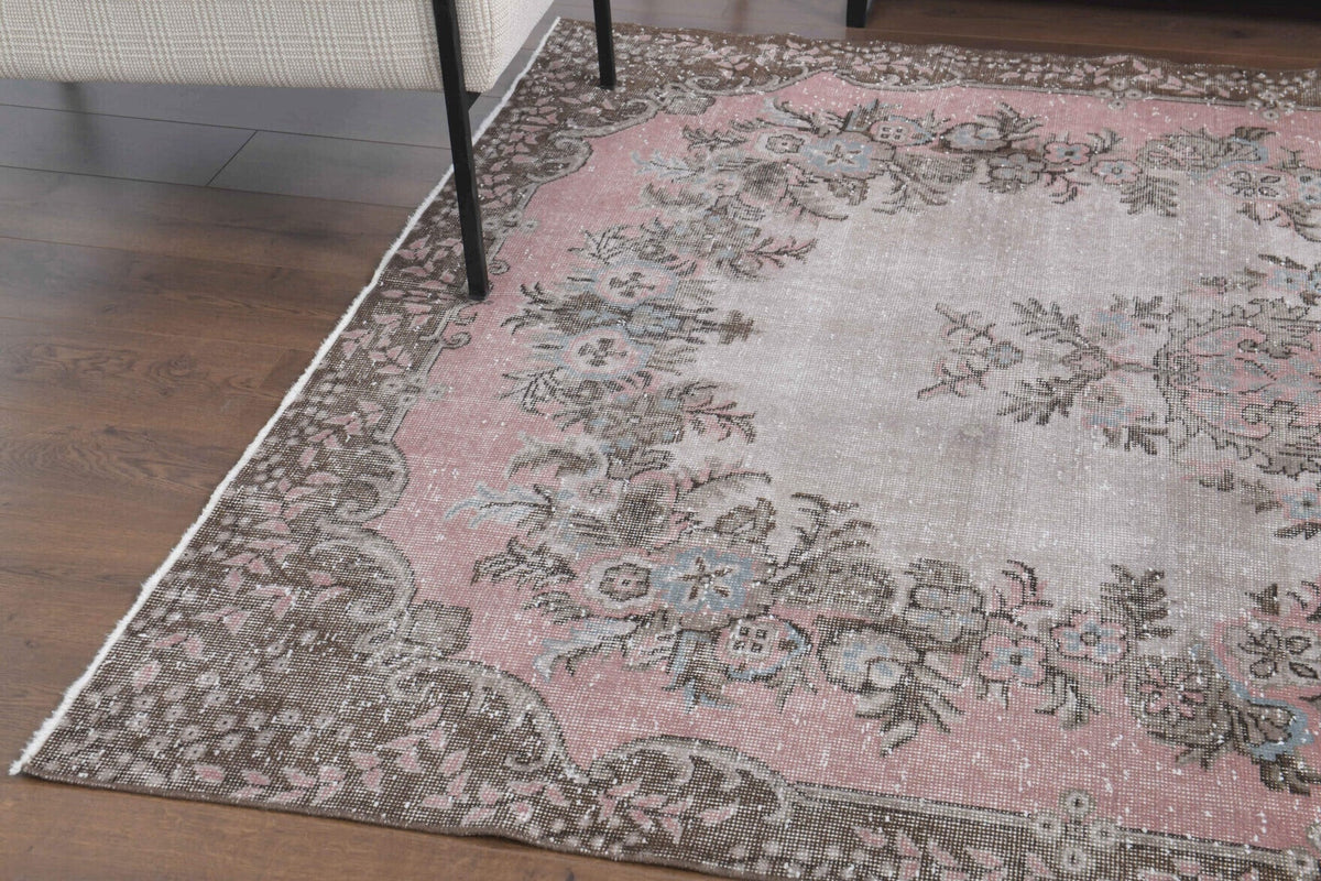 El yapımı vintage halı 183x274 cm oryantal desenli yün - mekan görünümü
