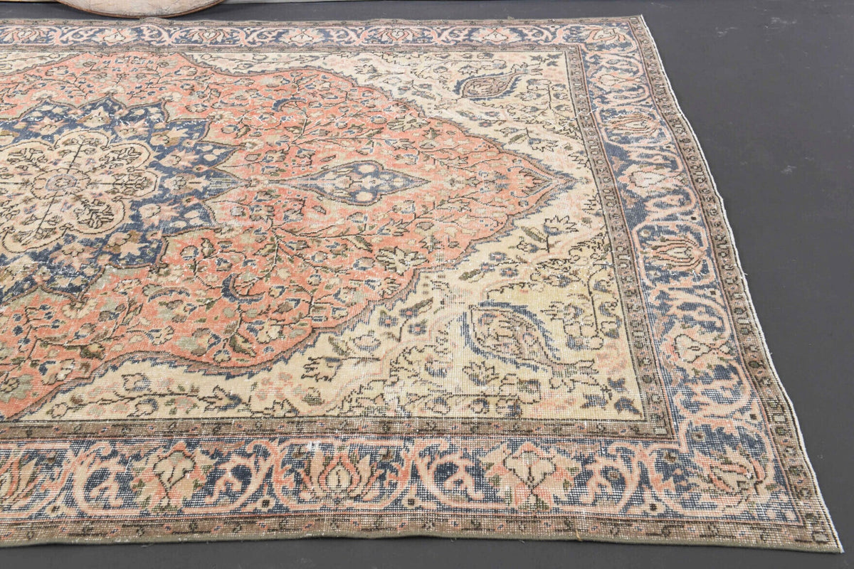 El yapımı vintage halı 201x287 cm oryantal desenli yün - mekan görünümü