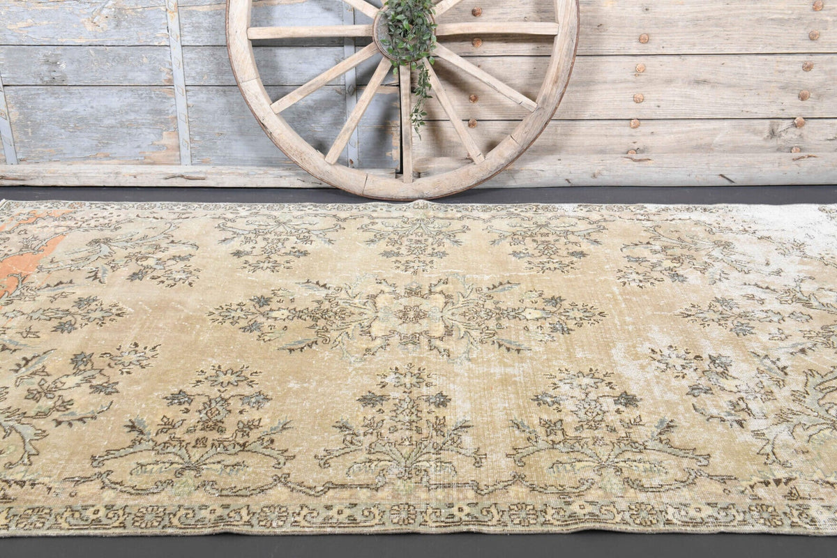 Turkish Vintage Anatolian Oriental Rug