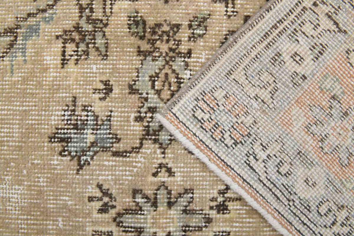 Turkish Vintage Anatolian Oriental Rug