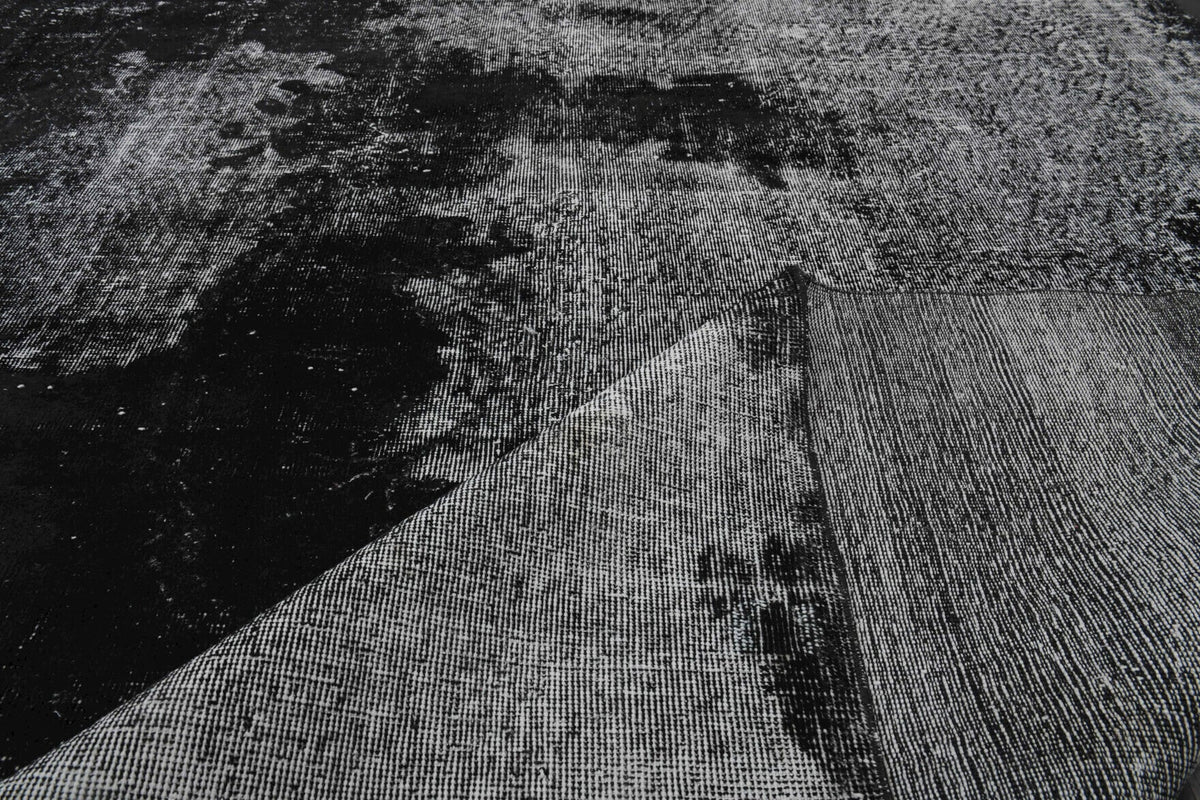 El yapımı vintage halı 183x274 cm düz desenli yün - ışık altında renk detayı