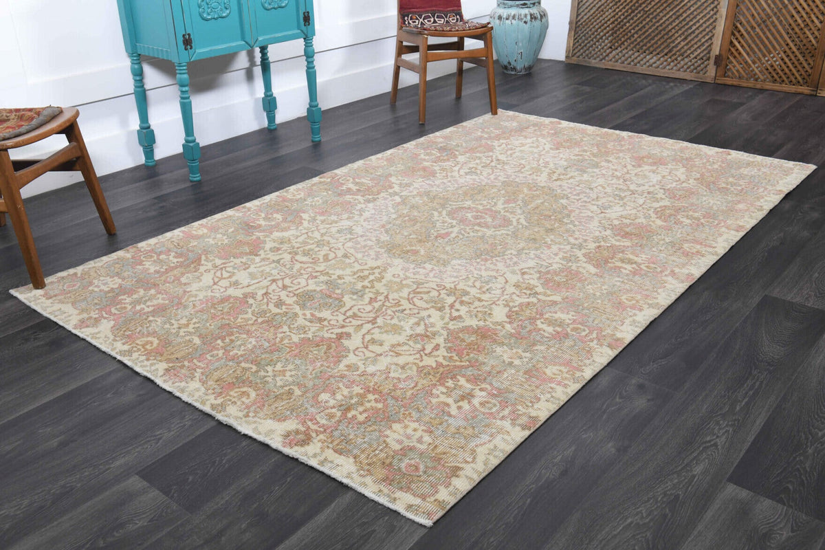 El yapımı vintage halı 163x272 cm oryantal desenli yün - yakın çekim doku detayı