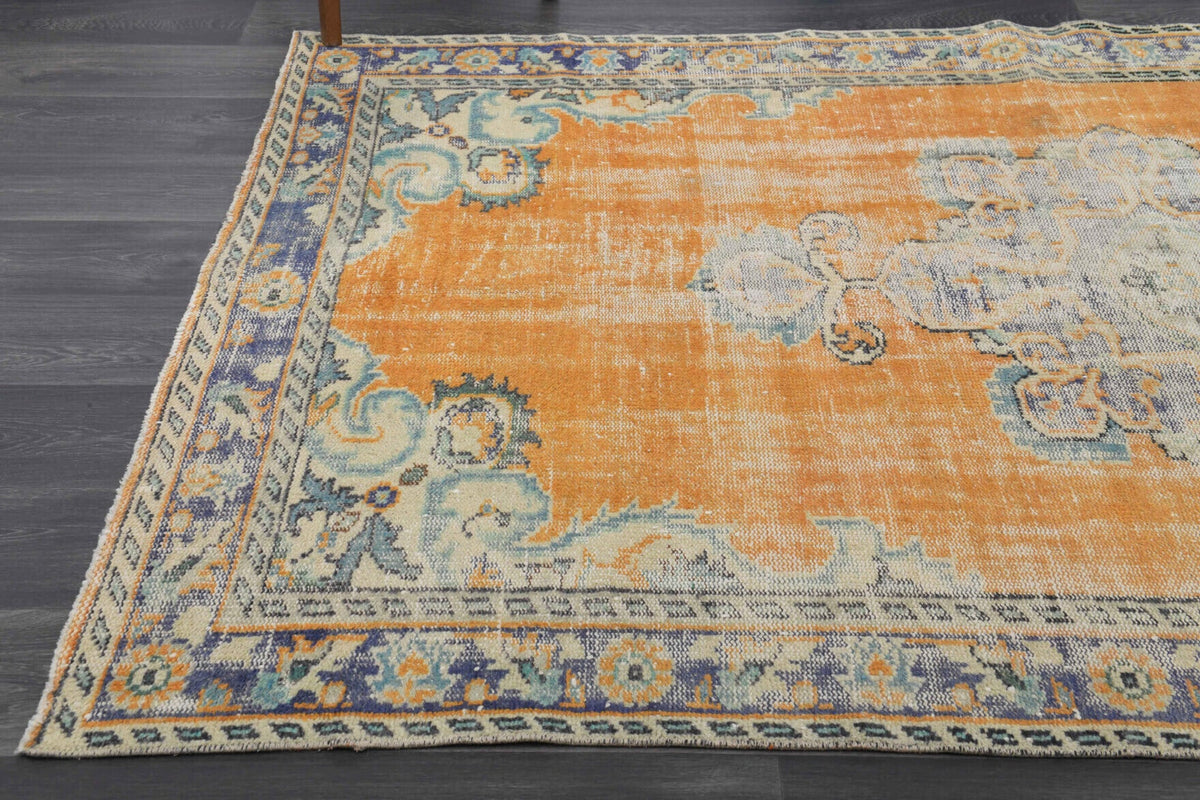 El yapımı vintage halı 168x262 cm oryantal desenli yün - kenar ve saçak detayı