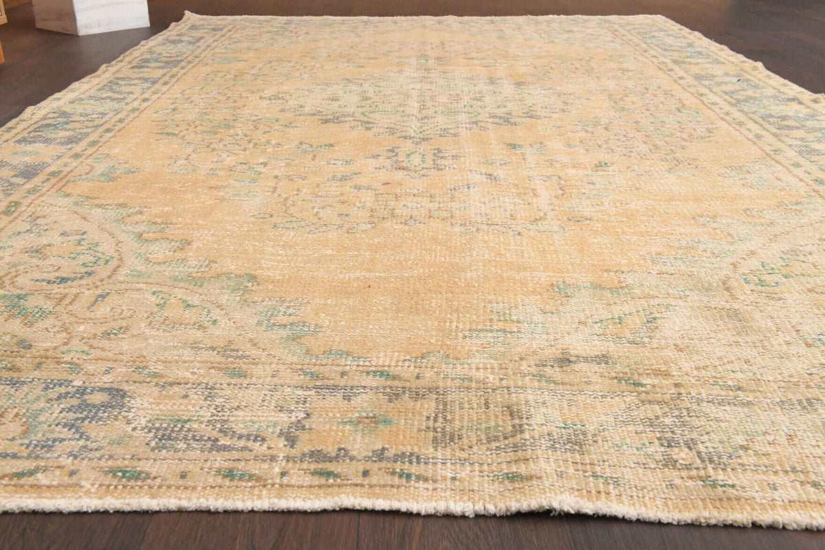 El yapımı vintage halı 180x269 cm oryantal desenli yün - yakın çekim doku detayı