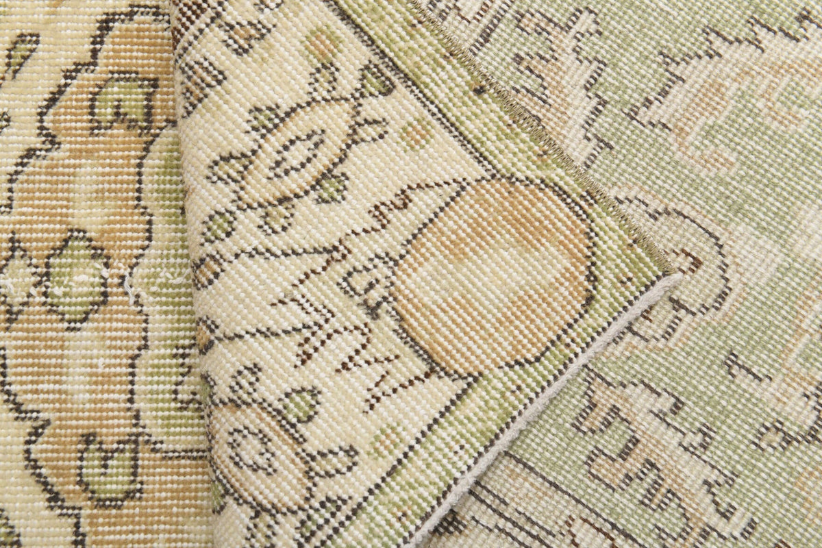 6x9 feets - Turkish Vintage Area Oushak Rug