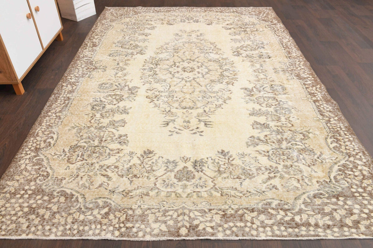 El yapımı vintage halı 193x287 cm oryantal desenli yün - yakın çekim doku detayı