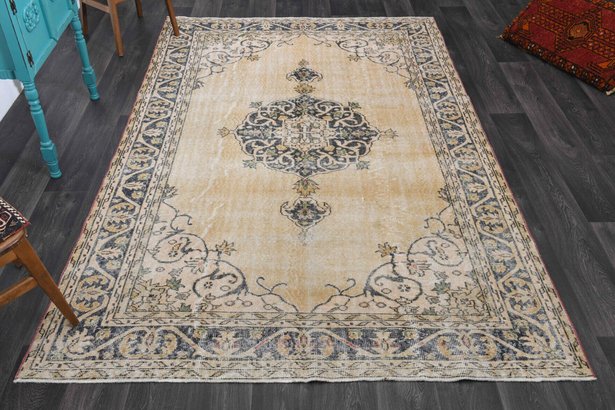 Mid 20th Century Antique Oushak Wool Rug