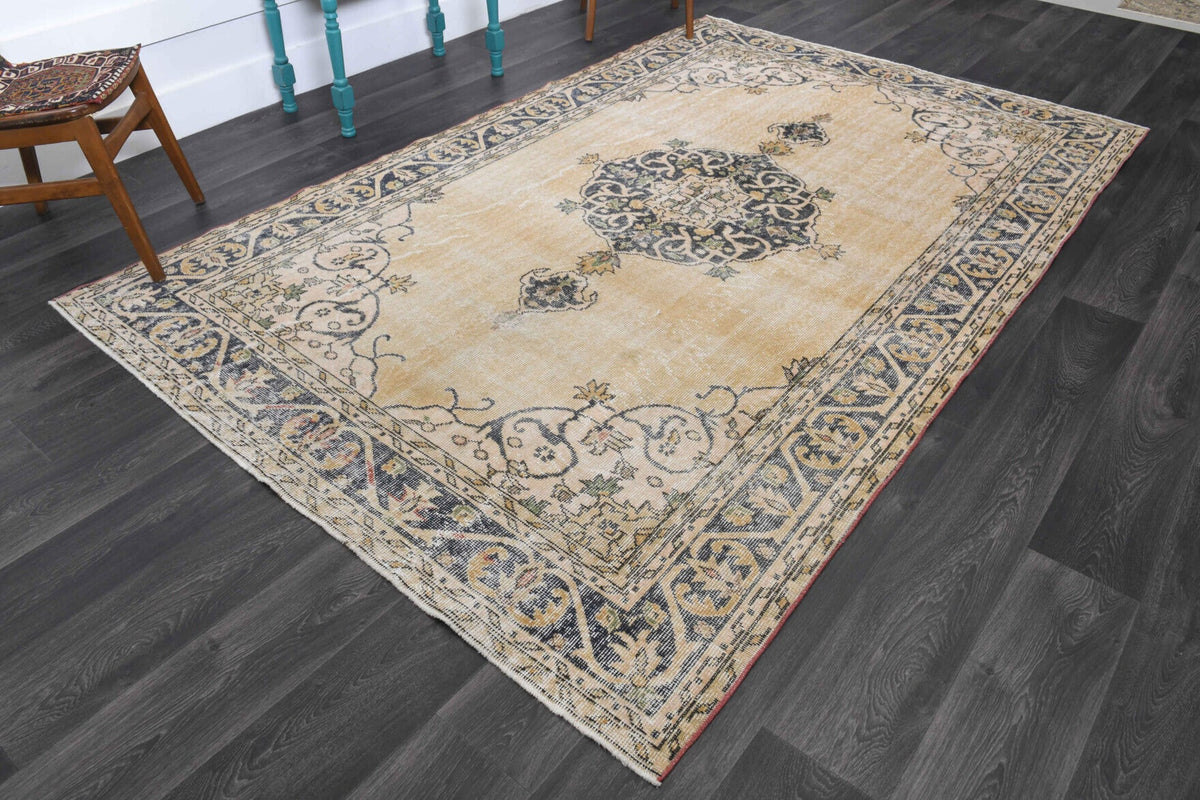 Mid 20th Century Antique Oushak Wool Rug
