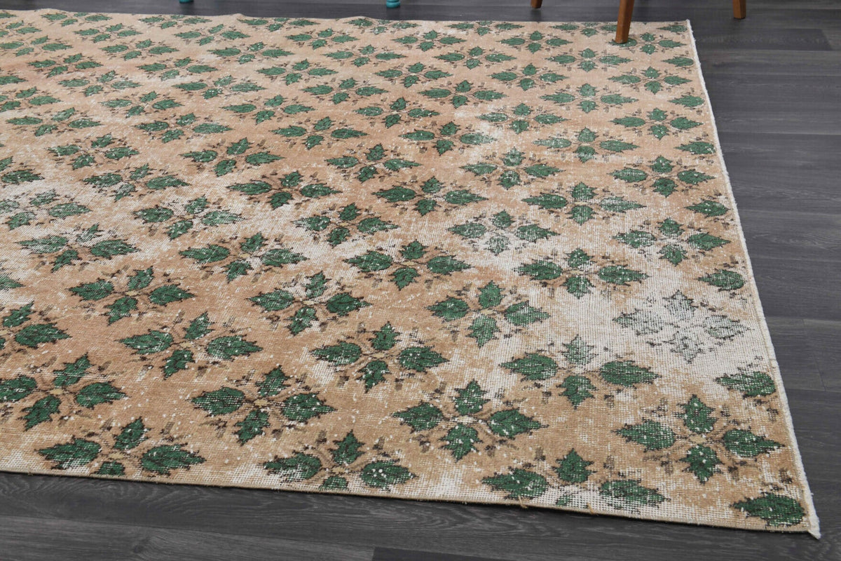 El yapımı vintage halı 213x274 cm çiçek desenli desenli yün - mekan görünümü