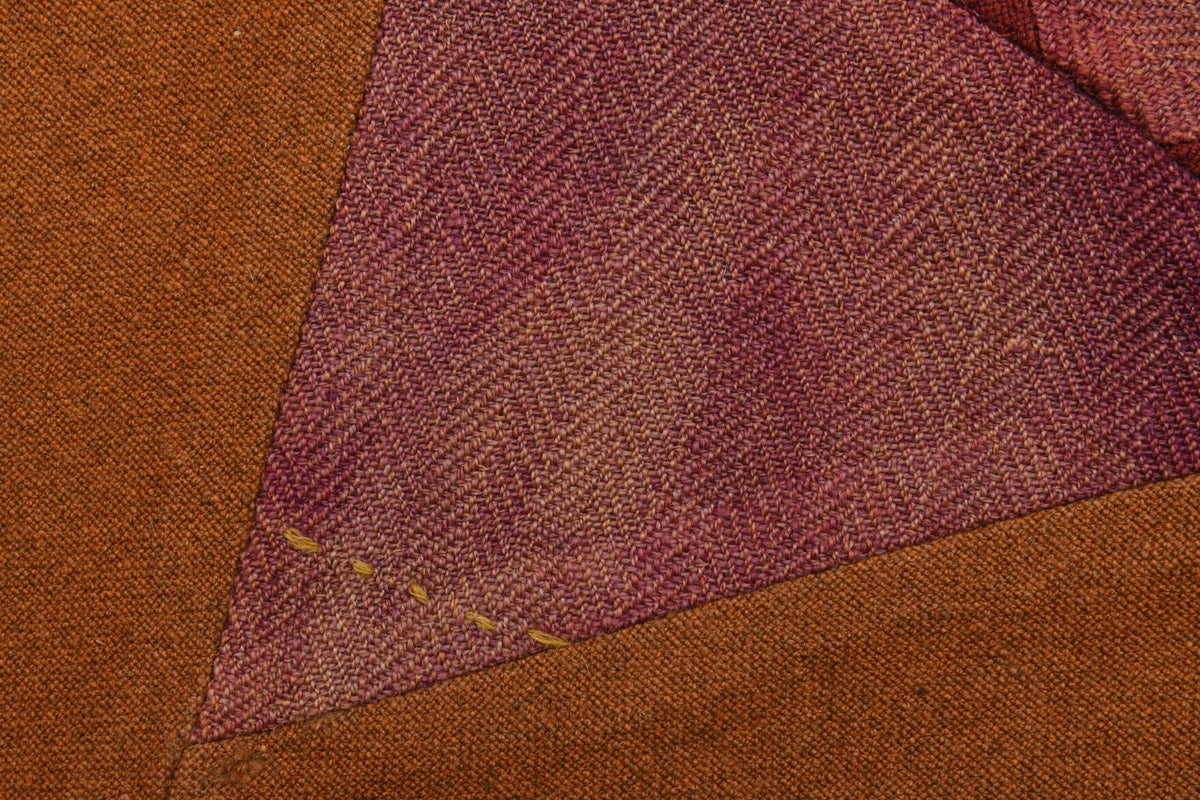 El yapımı vintage halı 249x356 cm geometrik desenli yün - farklı açıdan görünüm
