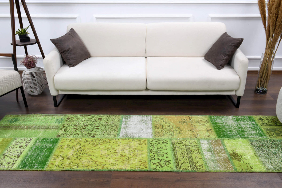 El yapımı vintage yolluk 81x302 cm çiçek desenli desenli yün - ışık altında renk detayı